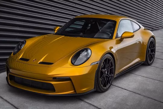 Porsche 911 GT3 Touring sở hữu màu sơn có giá 100.000 USD