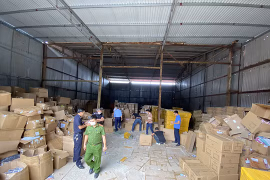 Phát hiện kho thuốc lá điện tử nhập lậu lớn nhất từ trước tới nay tại Bắc Ninh