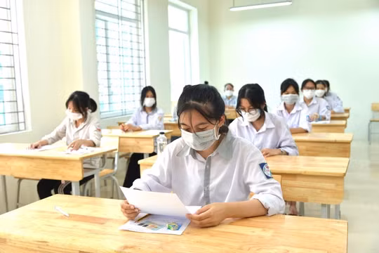 Tiêu điểm: Bỏ xếp loại bằng tốt nghiệp THCS là cần thiết
