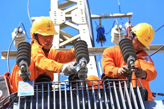 Khó khăn về cung ứng điện, Thủ tướng Chính phủ chỉ đạo khẩn