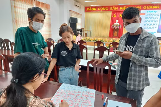 Trang bị kỹ năng làm báo đa phương tiện cho giảng viên, sinh viên