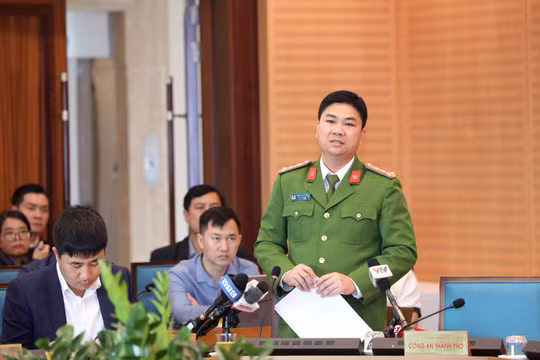 Giành lại vỉa hè cho người đi bộ: Có nơi làm, có nơi còn bỏ trống!