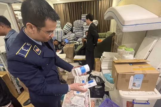 Hà Nội: Phát hiện gần 3 tấn nguyên liệu thuốc không rõ nguồn gốc tại khu đô thị “sang chảnh”