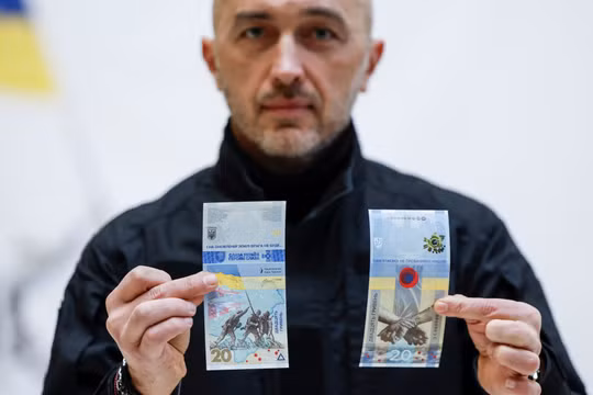 Ukraine công bố tiền giấy kỷ niệm 1 năm cuộc chiến với Nga