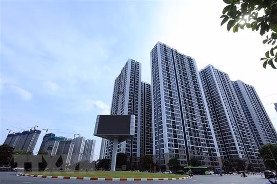 Giá căn hộ tăng phi mã, thu nhập của người Hà Nội đuổi mãi không kịp