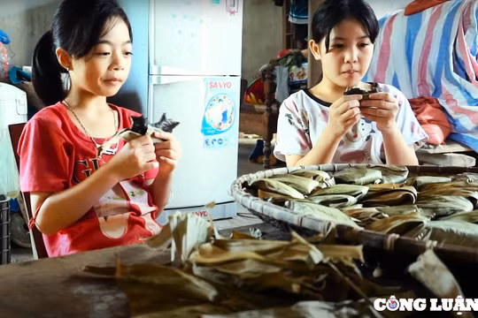 Bánh gai Chiêm Hóa, món quà quê nức tiếng ở Tuyên Quang
