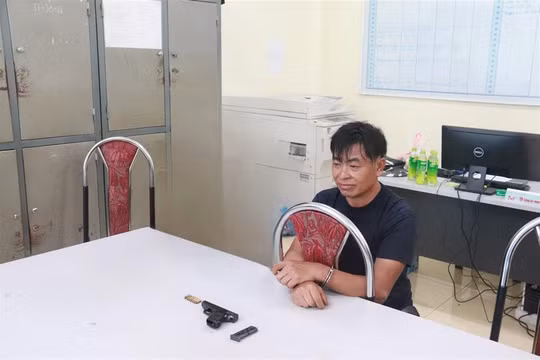 Bao vây, bắt giữ thành công “tên cáo già” trốn 3 lệnh truy nã đặc biệt nguy hiểm