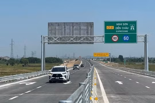 Rà soát, nâng tốc độ cho phương tiện di chuyển trên cao tốc 4 làn xe lên 90km/h