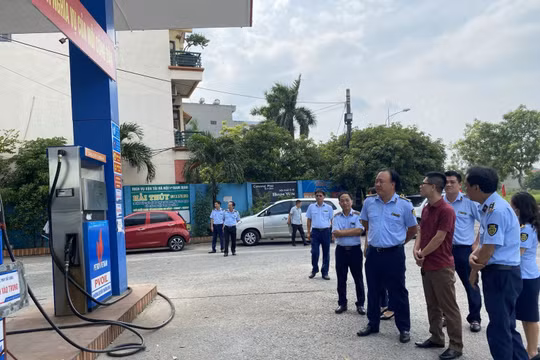Xử lý nghiêm cán bộ buông lỏng quản lý, bao che cho các “cây” xăng vi phạm