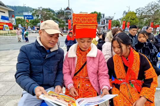 Quảng Ninh: Khai mạc Hội báo Xuân Quý Mão 2023