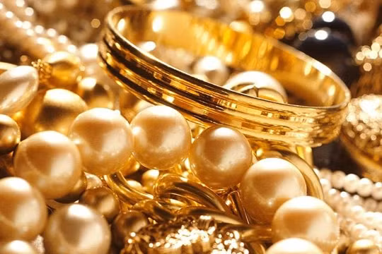 Giá vàng phi SJC mạnh vượt trội so với vàng SJC và vàng thế giới