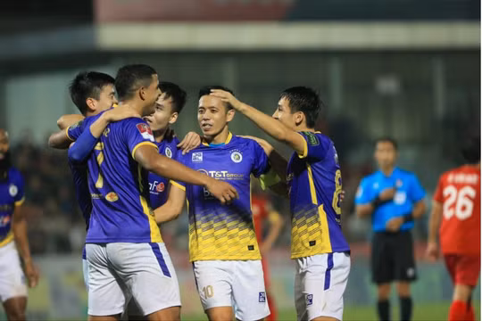 Đánh bại Hồng Lĩnh Hà Tĩnh, Hà Nội FC lên ngôi đầu V.League 2023