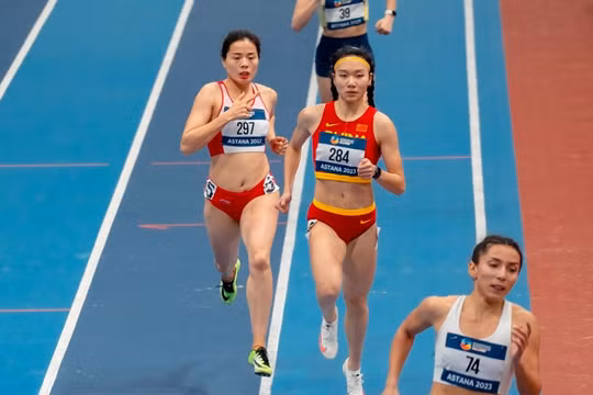 Nguyễn Thị Huyền giành HCB cự ly chạy 400m ở giải châu Á