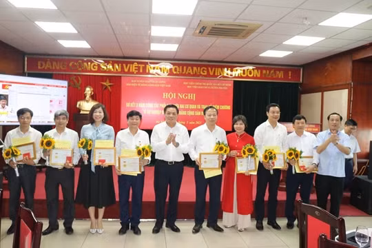 Báo điện tử Đảng Cộng sản Việt Nam và Học viện Báo chí và Tuyên truyền tăng cường hợp tác
