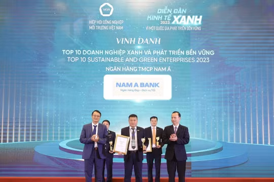 Nam A Bank - Top 10 doanh nghiệp xanh và phát triển bền vững