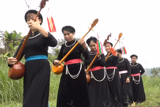 Để làn điệu Then người Tày mãi ngân xa