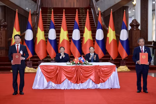 Việt Nam - Lào chính thức thiết lập quan hệ đối tác số