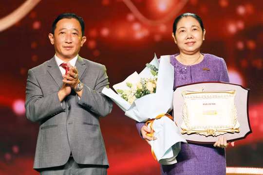 Nam A Bank đồng hành cùng quỹ “Mai Vàng tri ân” 2023