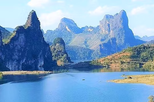 Lai Châu đẩy mạnh quảng bá, thu hút đầu tư, phát triển du lịch