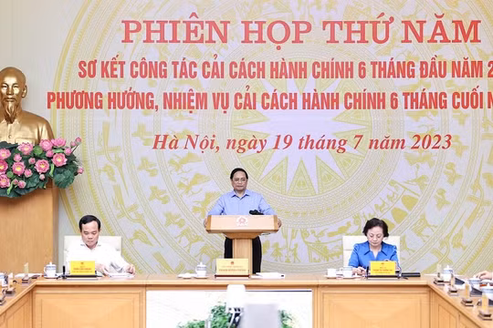Tránh phiền hà, sách nhiễu để người dân, doanh nghiệp thực hiện các thủ tục hành chính thuận lợi