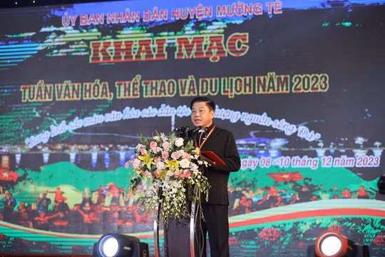 Lung linh sắc màu văn hóa các dân tộc nơi thượng nguồn sông Đà