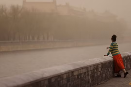 Bão cát, ô nhiễm nguy hiểm quay trở lại Bắc Kinh