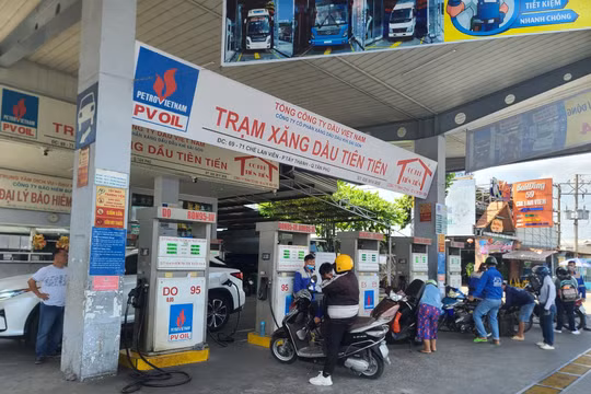 Cơm chẳng lành, canh chẳng ngọt