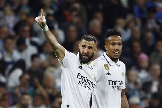 Benzema ghi bàn duy nhất, Real tiễn Liverpool rời Champions League