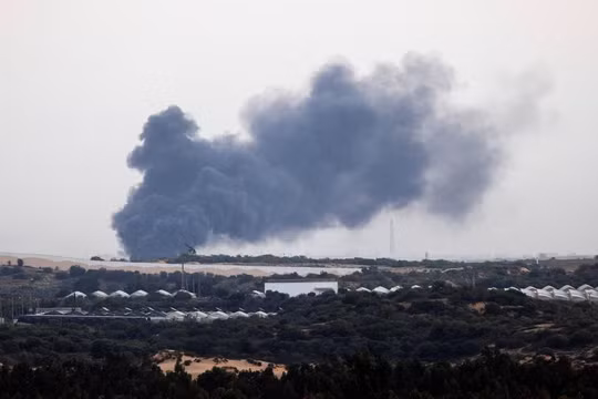 Israel không kích thêm 1 trại tị nạn ở Gaza