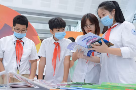 Sách giáo khoa không thống nhất, Bộ trưởng Nguyễn Kim Sơn giải trình thế nào?
