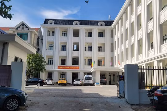 Khởi tố vụ án vi phạm đấu thầu mua sắm trang thiết bị giáo dục tại Hà Tĩnh