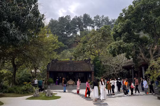 Chùa Đùng (Địa Tạng Phi Lai Tự): Nơi tiên cảnh an lạc tại Hà Nam