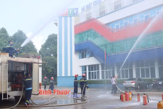 Tập huấn nâng cao kiến thức về phòng cháy, chữa cháy cho cán bộ phóng viên, biên tập viên
