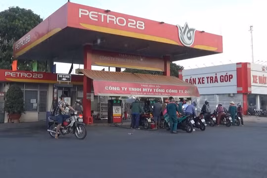 Cây xăng tại Đồng Nai “móc túi” khách hàng bằng trò nối số