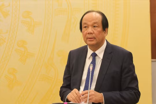 Kỷ luật cảnh cáo ông Mai Tiến Dũng, khai trừ Đảng đối với ông Chử Xuân Dũng