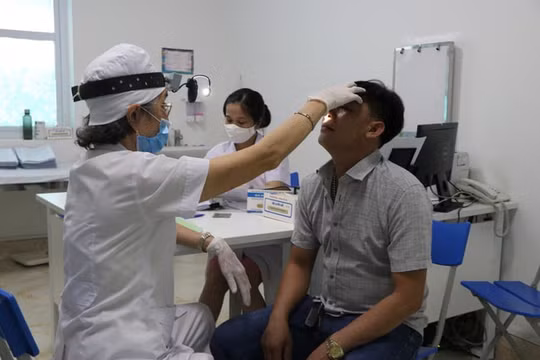 Hà Nội: Khám sức khỏe, tầm soát ung thư miễn phí cho 5.000 công nhân