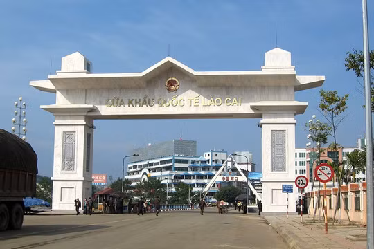 Từ hôm nay, Trung Quốc mở cửa hoàn toàn biên giới, Việt Nam được hưởng lợi thế nào?