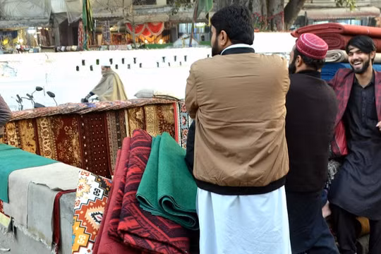Pakistan trao trả hơn 500 tù nhân Afghanistan
