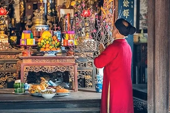 Chuẩn bị mâm cúng Tất niên Tết Quý Mão 2023 theo truyền thống  