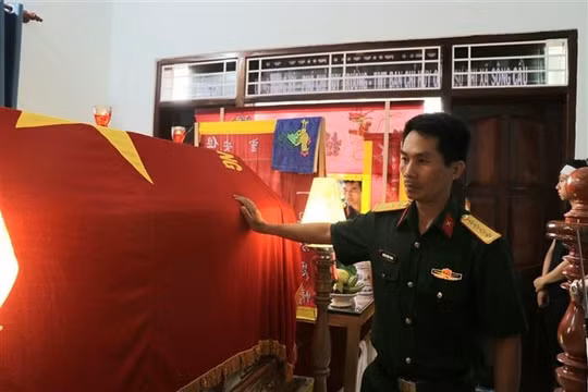 Truy thăng quân hàm cho Thiếu tá hy sinh khi cứu người dân bị đuối nước