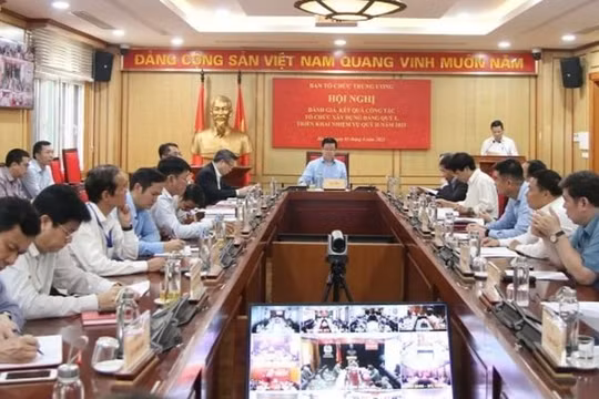 Hướng dẫn xếp loại chất lượng hằng năm đối với tập thể, cá nhân trong hệ thống chính trị