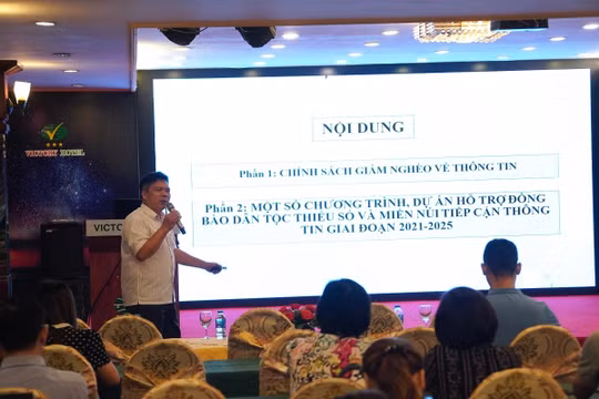 Nâng cao kỹ năng, năng lực thực hiện chương trình giảm nghèo về thông tin cho các phóng viên, biên tập viên