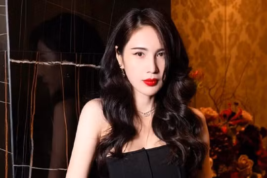 Ca sĩ Thủy Tiên phản hồi về thông tin bị hủy show "phút chót"