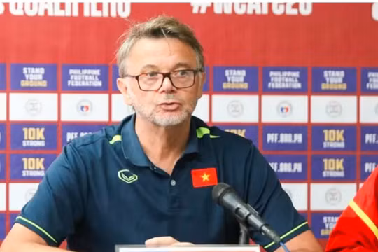 Huấn luyện viên Philippe Troussier chia sẻ gì trước thềm trận gặp đội tuyển Philippines?