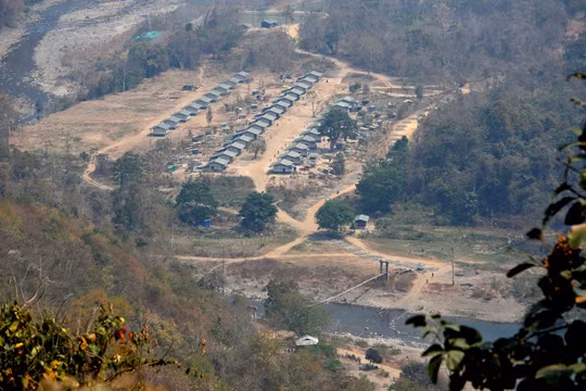 Quân nổi dậy tiếp tục chiến đấu với chính quyền Myanmar, muốn kiểm soát biên giới với Ấn Độ