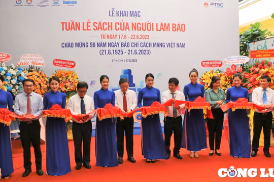 Khai mạc “Tuần lễ sách của người làm báo” tại TP HCM