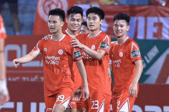 Hoàng Đức tỏa sáng, Viettel đánh bại SLNA 3-0