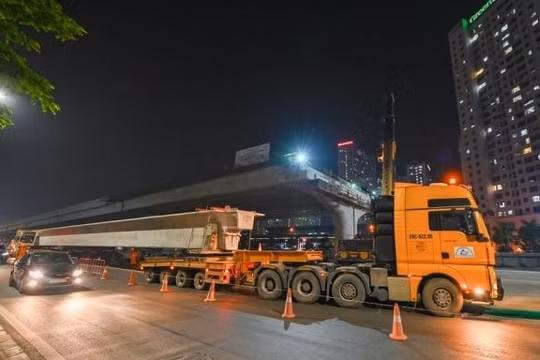Xe vận chuyển hàng siêu trường, siêu trọng được cấp Giấy phép lưu hành bình thường