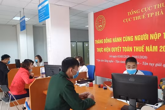 Hà Nội: Cán bộ công chức ngành thuế ký cam kết “Không vi phạm pháp luật về phòng chống tham nhũng”