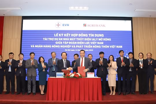 EVN và Ngân hàng Agibank ký kết hợp đồng tín dụng tài trợ dự án Nhà máy Thủy điện Ialy mở rộng